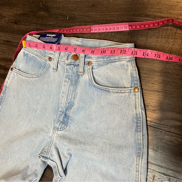 Wrangler Women's Vintage Style Cowboy Cut Classic Slim Fit Jean Size 5x32- NWT - Picture 14 of 15